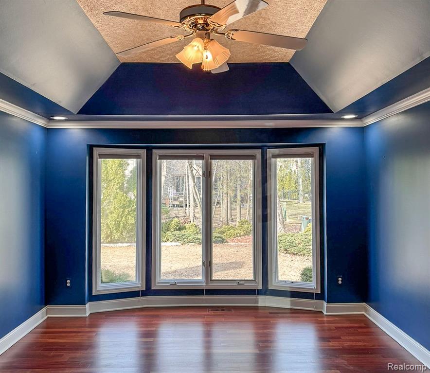 43331 HERRING Drive, Clinton Twp, MI 48038 — Photo 14