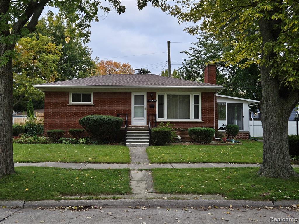 721 NORTH Drive, Wyandotte, MI 48192