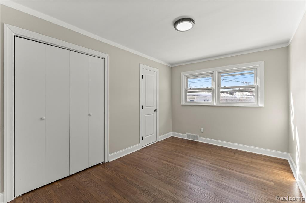 9327 Columbia, Redford, MI 48239 — Photo 16