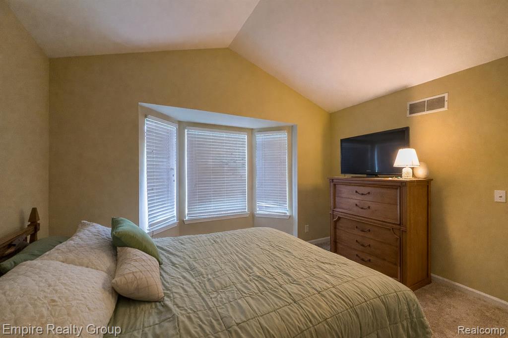 12330 Hickory E, Utica, MI 48315 — Photo 20