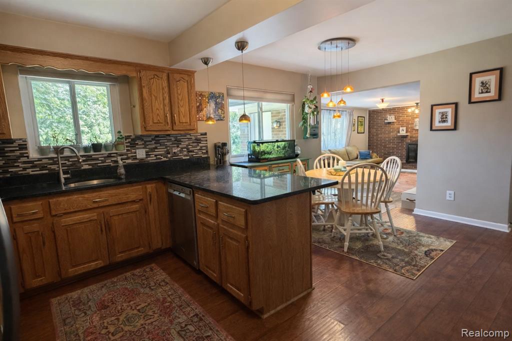 39540 Aynesley Street, Clinton Twp, MI 48038 — Photo 9