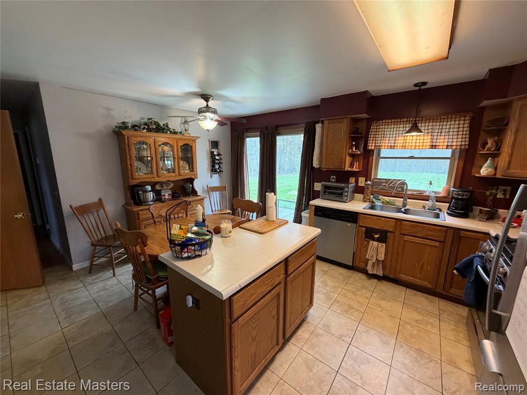 5360 Smiths Creek Road, Kimball, MI — Photo 12