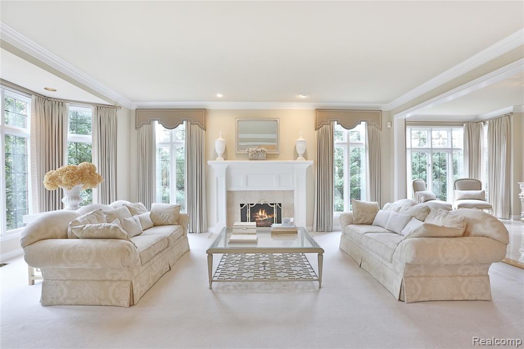 5826 Murfield Drive, Rochester, MI 48306 — Photo 11