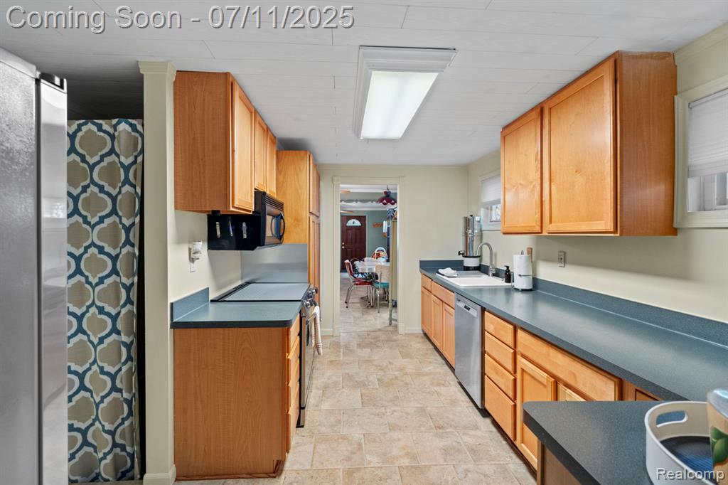 7557 Standard, Center Line, MI 48015 — Photo 25