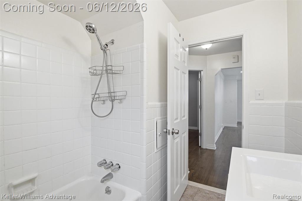 23111 Scotia Road, Oak Park, MI 48237 — Photo 20