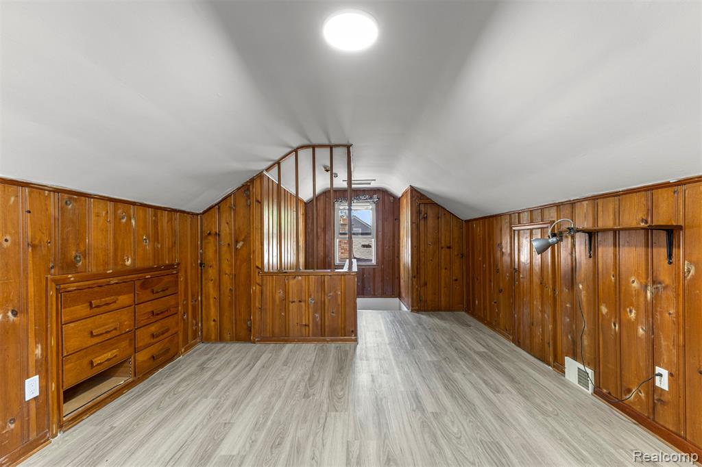8658 Stahelin Avenue, Detroit, MI 48228 — Photo 19