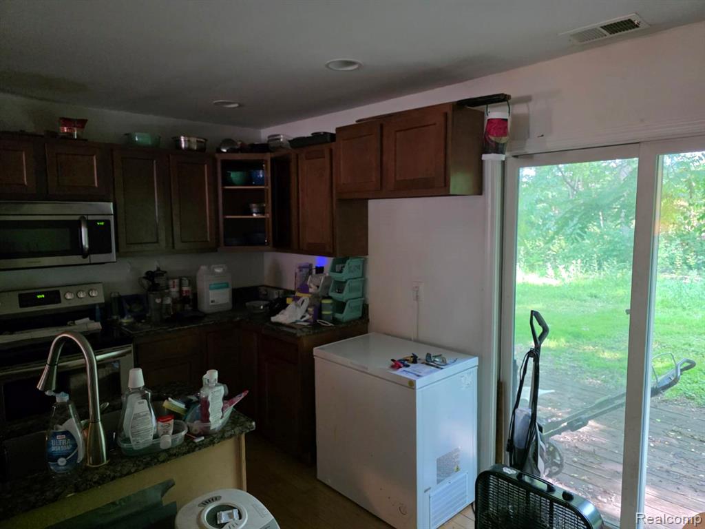 2972 E Textile Road, Ann Arbor, MI 48108 — Photo 15