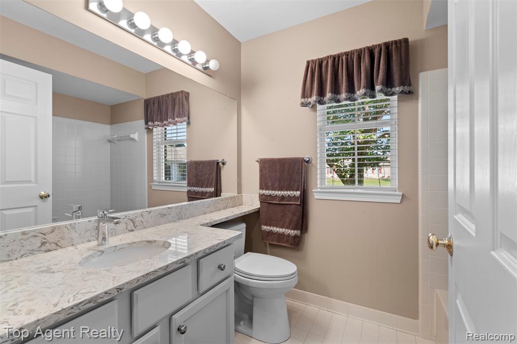 48607 Sutton Bay Court, Shelby Twp, MI 48315 — Photo 21