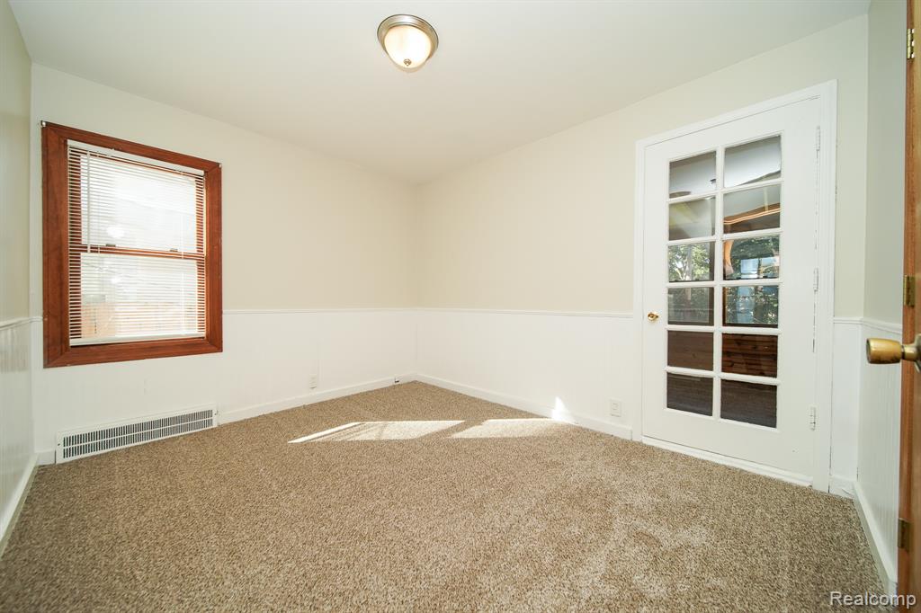 4462 1st Street, Wayne, MI 48184 — Photo 34