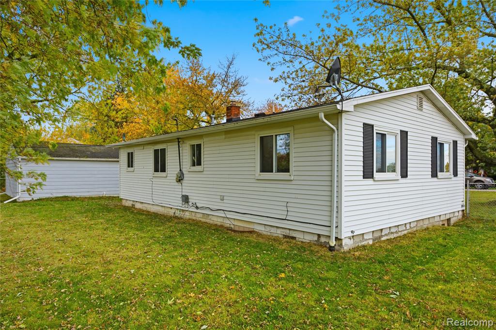 8844 Weldwood Drive, Monroe, MI 48162 — Photo 16