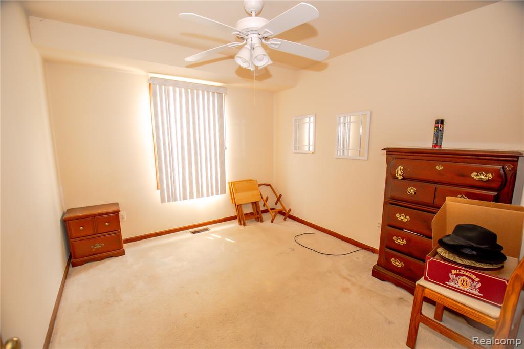 808 Vivian Lane, Oxford, MI 48371 — Photo 11
