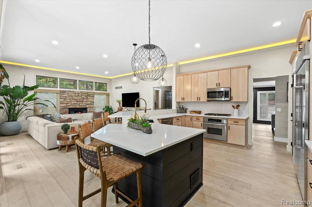 5523 Hidden Pines Drive, Brighton, MI 48116 — Photo 14