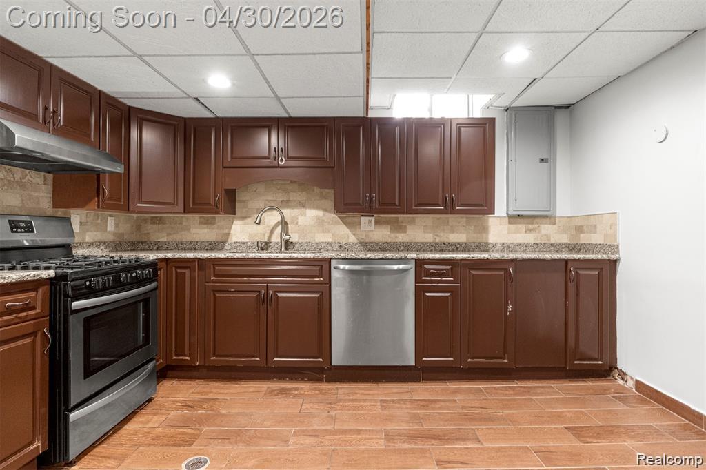 7704 Oakman Boulevard, Dearborn, MI 48126 — Photo 38
