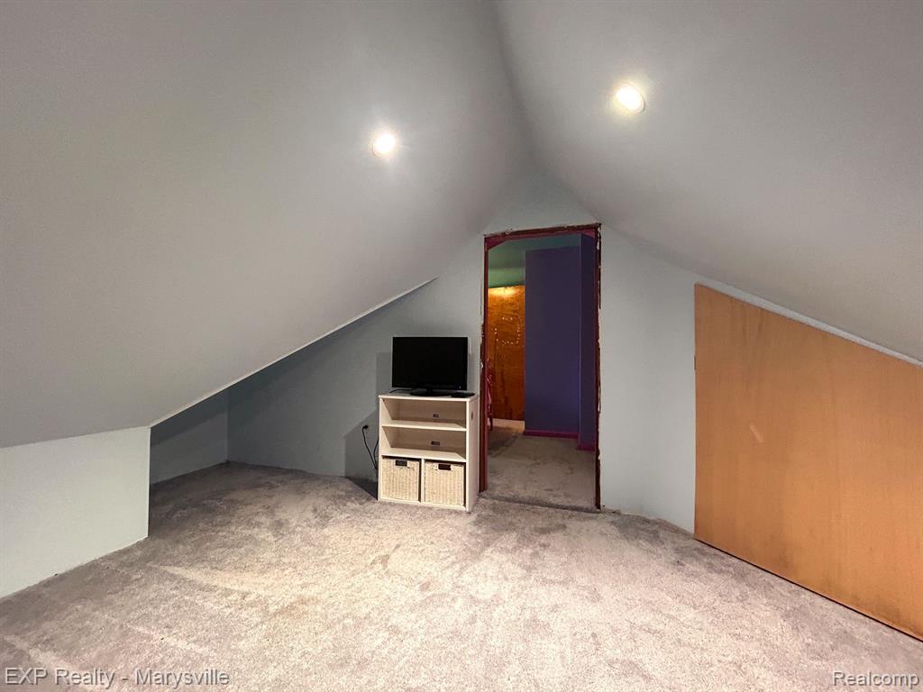 4198 LAPEER Road, Port Huron, MI 48060 — Photo 21