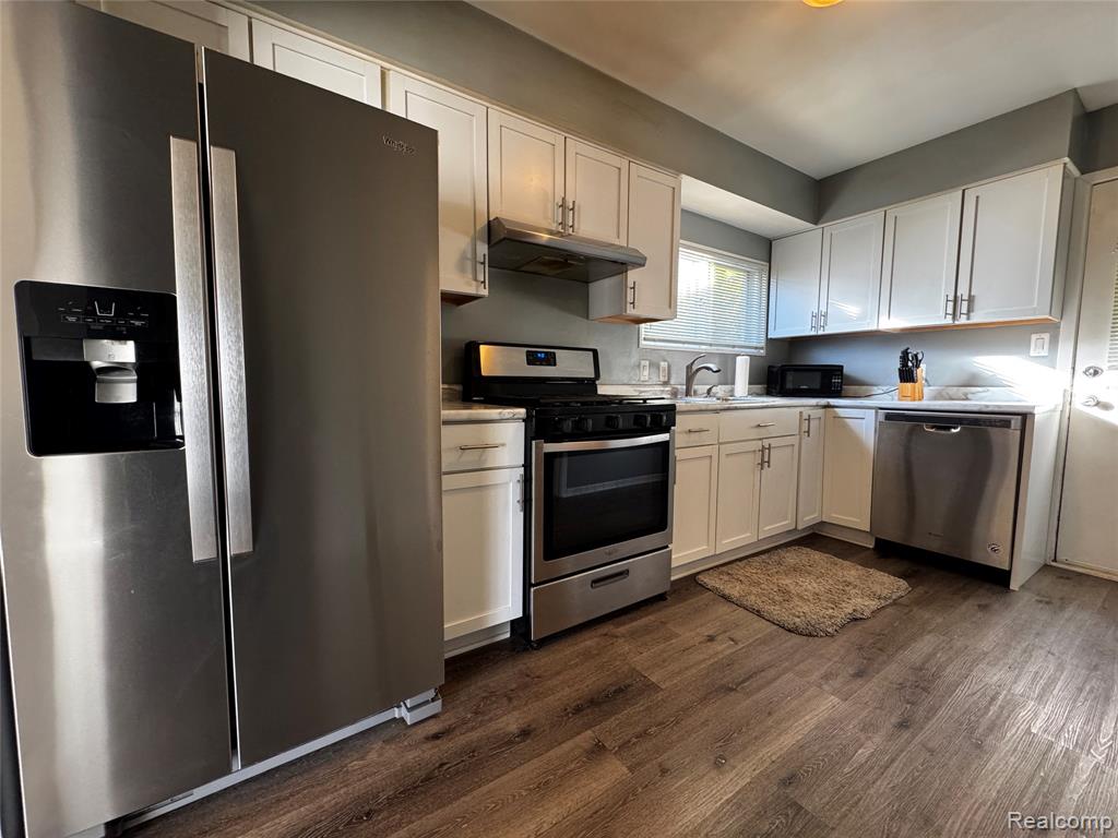 841 E Hudson Avenue, Madison Heights, MI 48071 — Photo 5