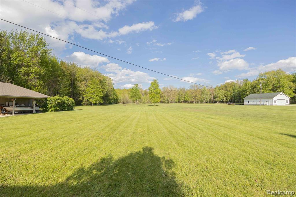21855 Huron River Drive, New Boston, MI 48164 — Photo 52