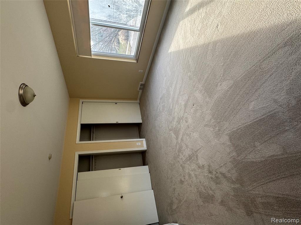 734 Harcourt Road, Grosse Pointe Park, MI 48230 — Photo 19
