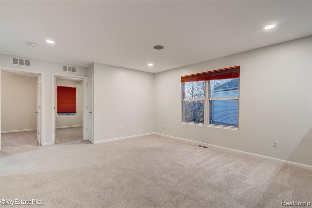 45101 BARTLETT Drive, Novi, MI — Photo 29