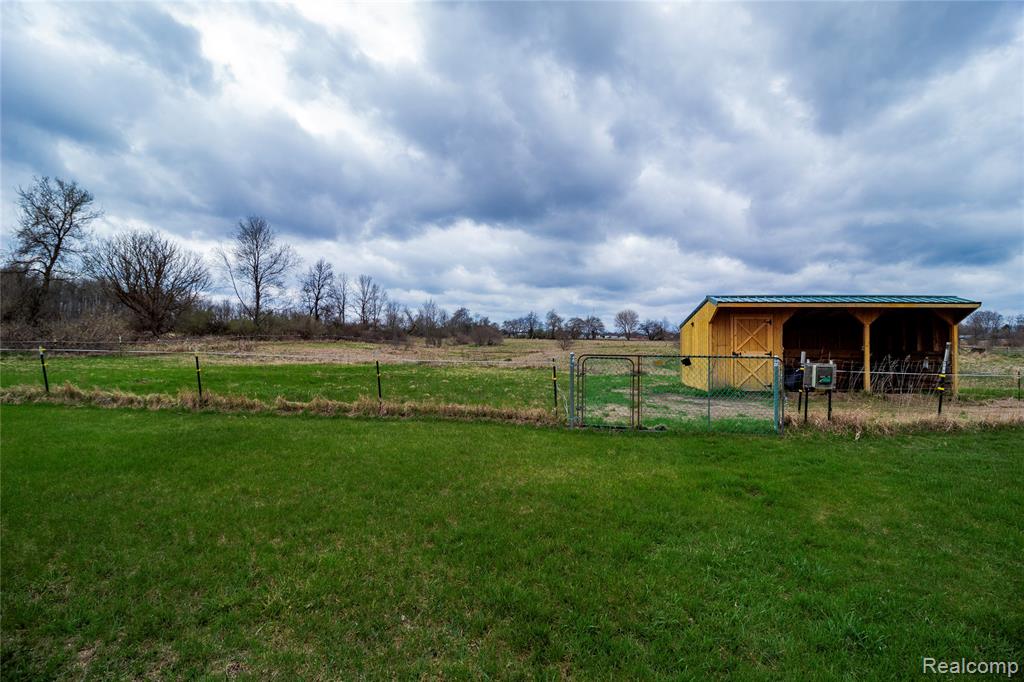 1334 Peppermill Road, Lapeer, MI 48446 — Photo 24