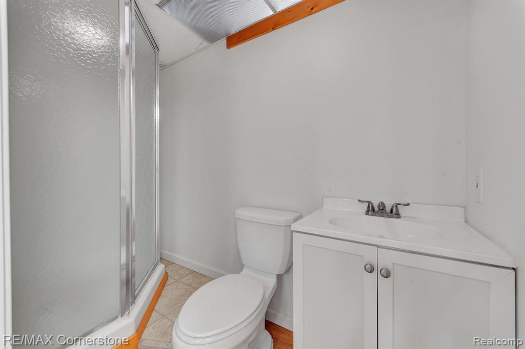41899 CONNERWOOD Court, Canton, MI 48187 — Photo 44