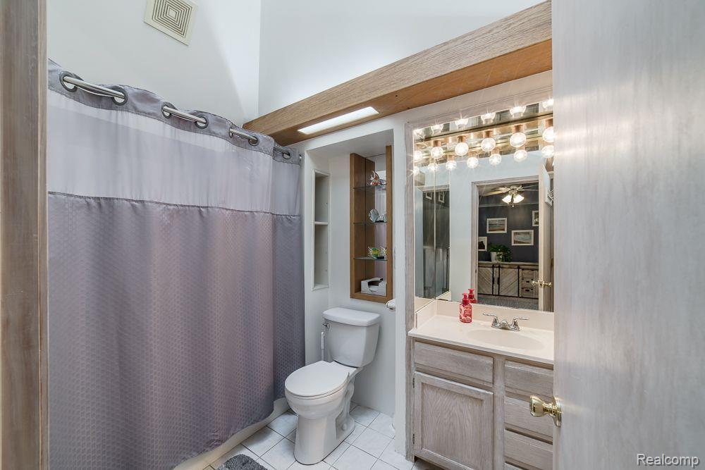 5266 OAK PARK Drive, Clarkston, MI — Photo 30