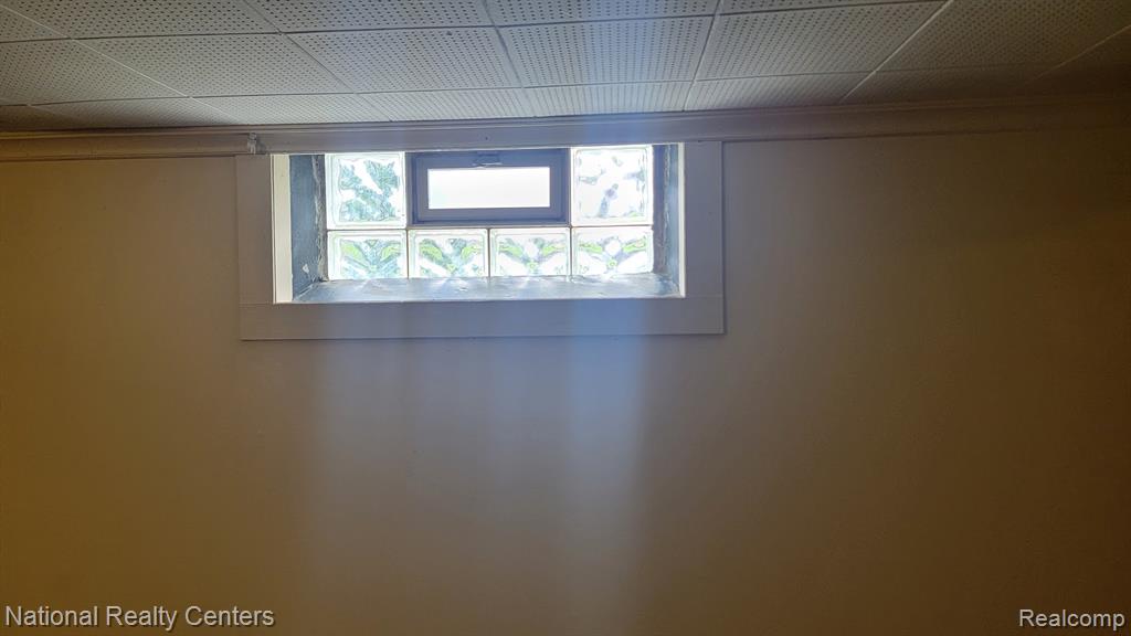 9030 Hemingway, Redford, MI 48239 — Photo 23