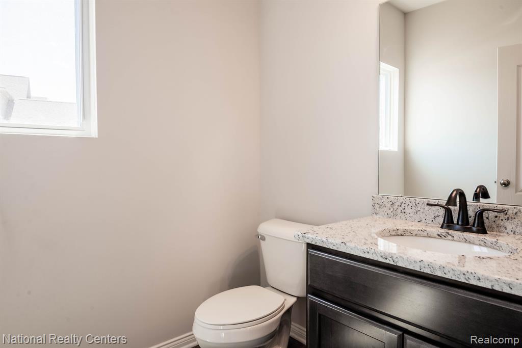 10475 Valley Drive, Goodrich Vlg, MI — Photo 22
