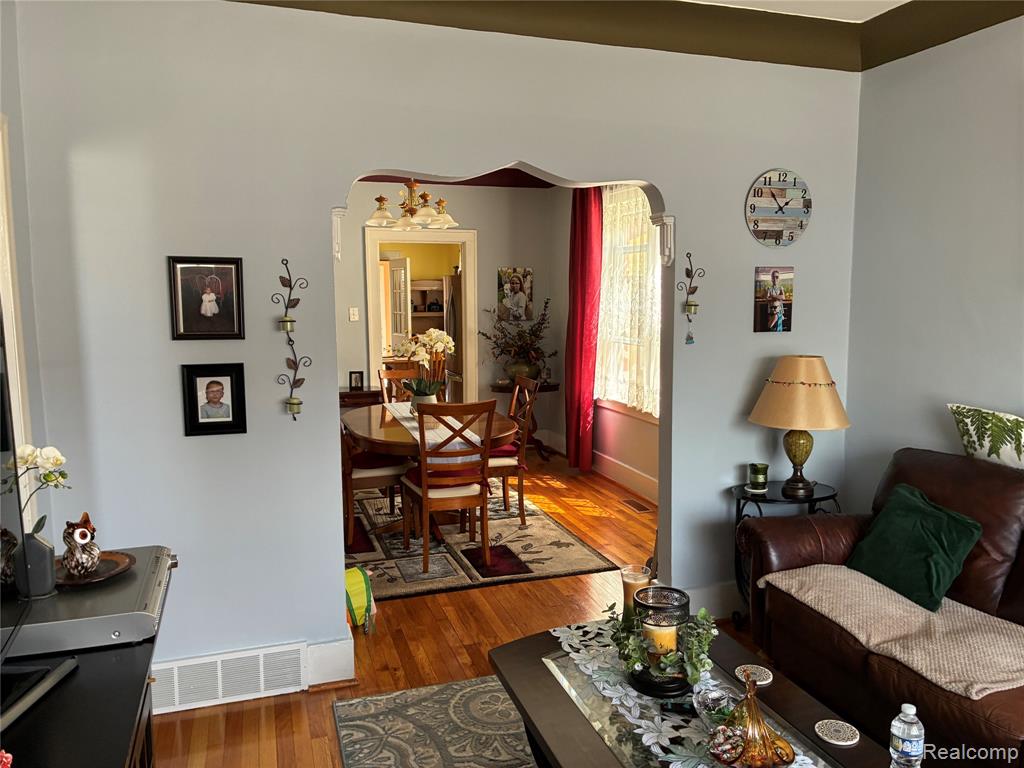 12044 Sobieski Street, Hamtramck, MI 48212 — Photo 3