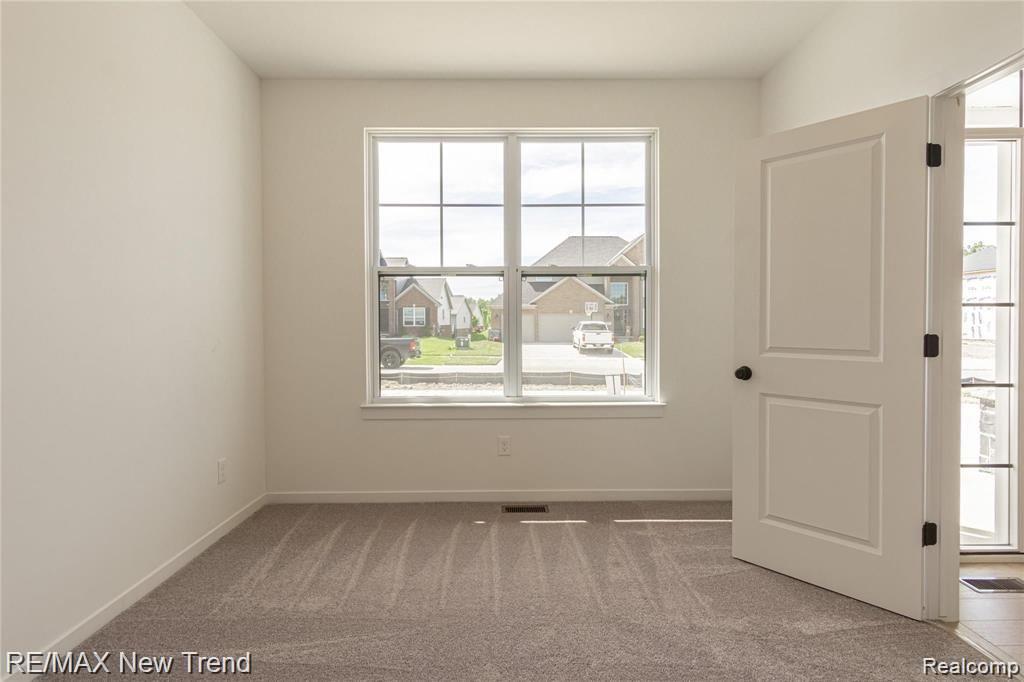 6300 TELURIDE Drive, White Lake, MI 48383 — Photo 5