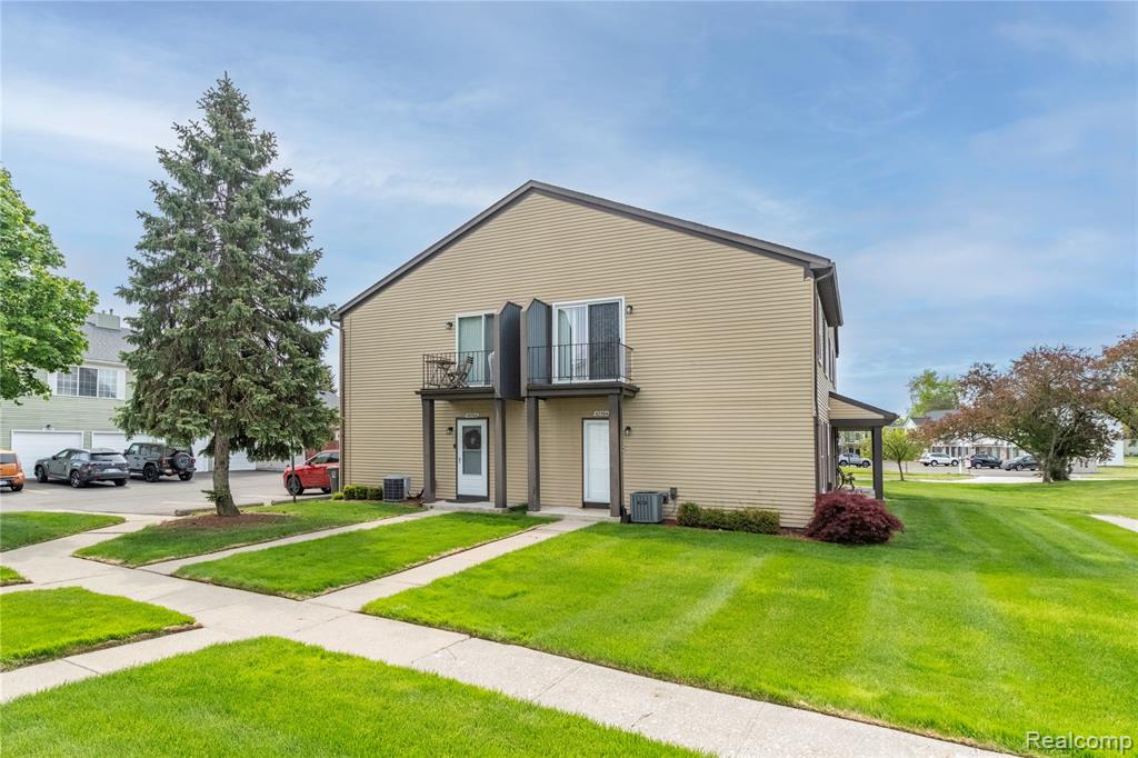 42564 Saratoga Road, 31, Canton, MI 48187 — front exterior