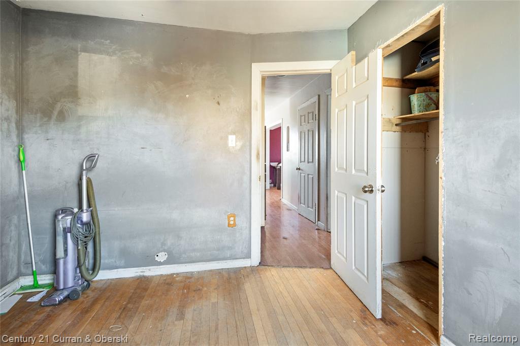1721 E Woodward Heights Boulevard, Hazel Park, MI 48030 — Photo 13