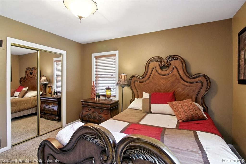 4022 Meigs Avenue, Waterford, MI 48329 — Photo 19