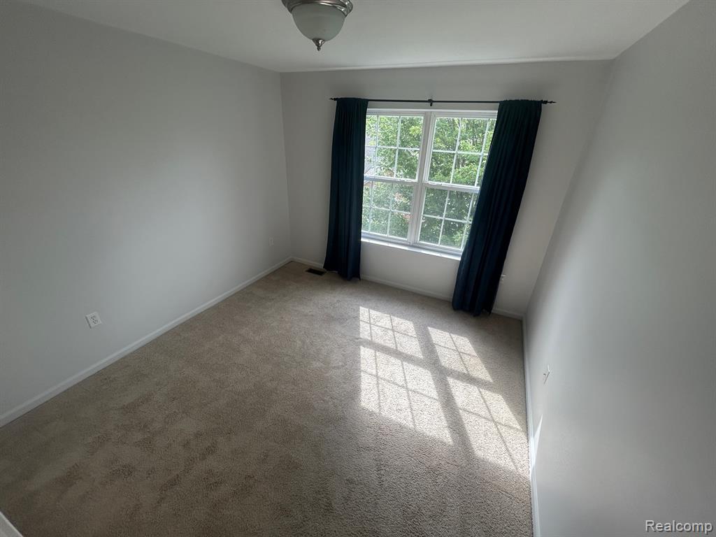674 CHERRY ORCHARD Road, Canton, MI 48188 — Photo 25