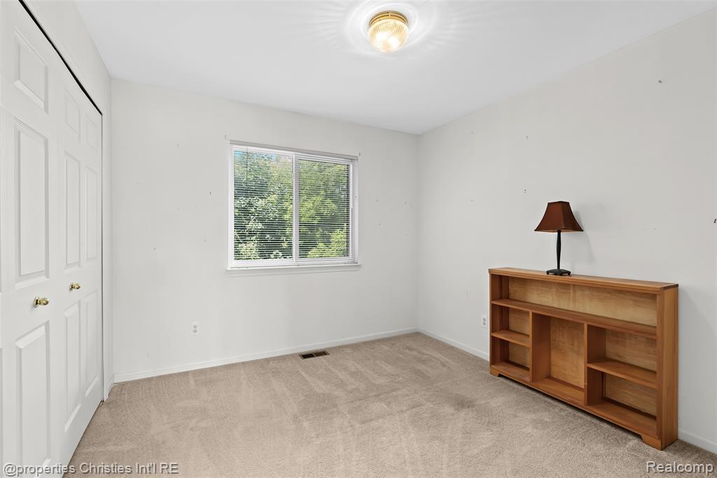47242 Marina Drive, Belleville, MI 48111 — Photo 24