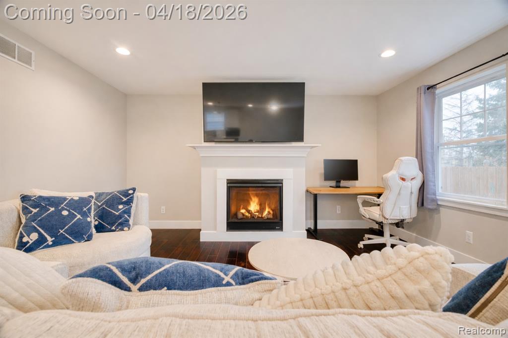 23092 Berdeno Avenue, Hazel Park, MI 48030 — Photo 15