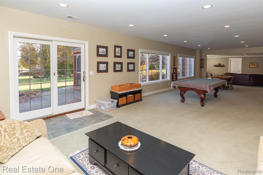 658 Langley Road, Rochester Hills, MI 48309 — Photo 48