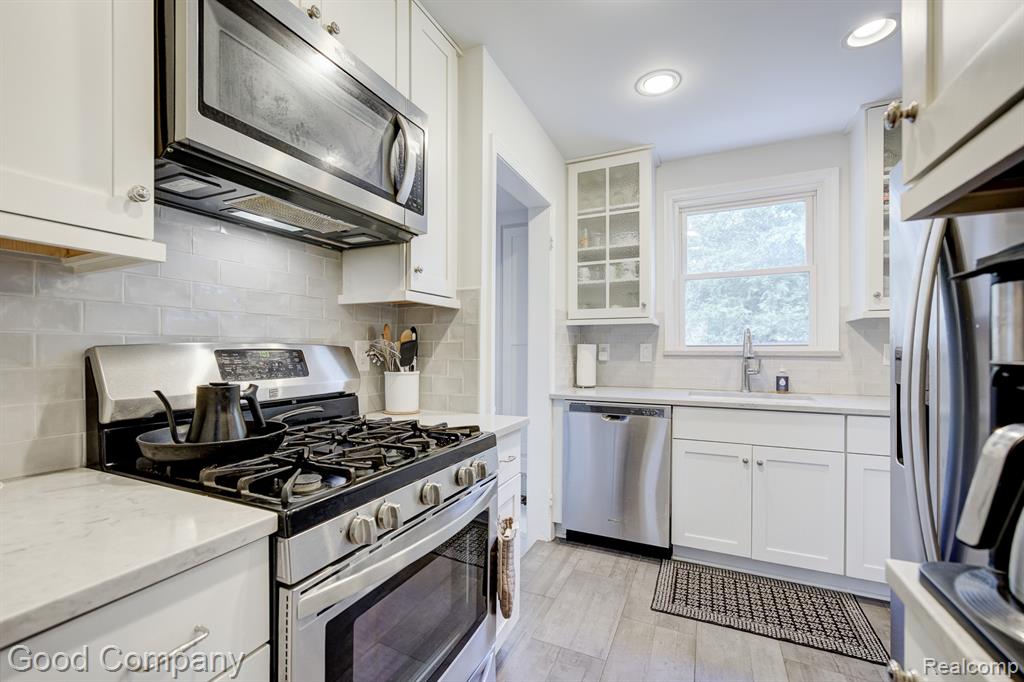 921 N Alexander Avenue, Royal Oak, MI 48067 — Photo 12