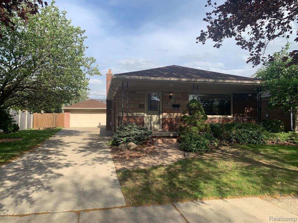 9211 LAURENCE Avenue, Allen Park, MI 48101 — Photo 2