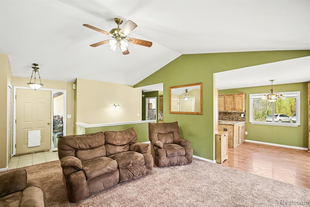 895 Orion Road, Lake Orion, MI 48362 — Photo 3