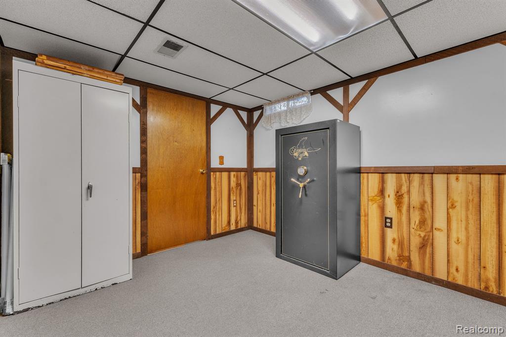 4197 Monroe Street, Dearborn Heights, MI 48125 — Photo 32