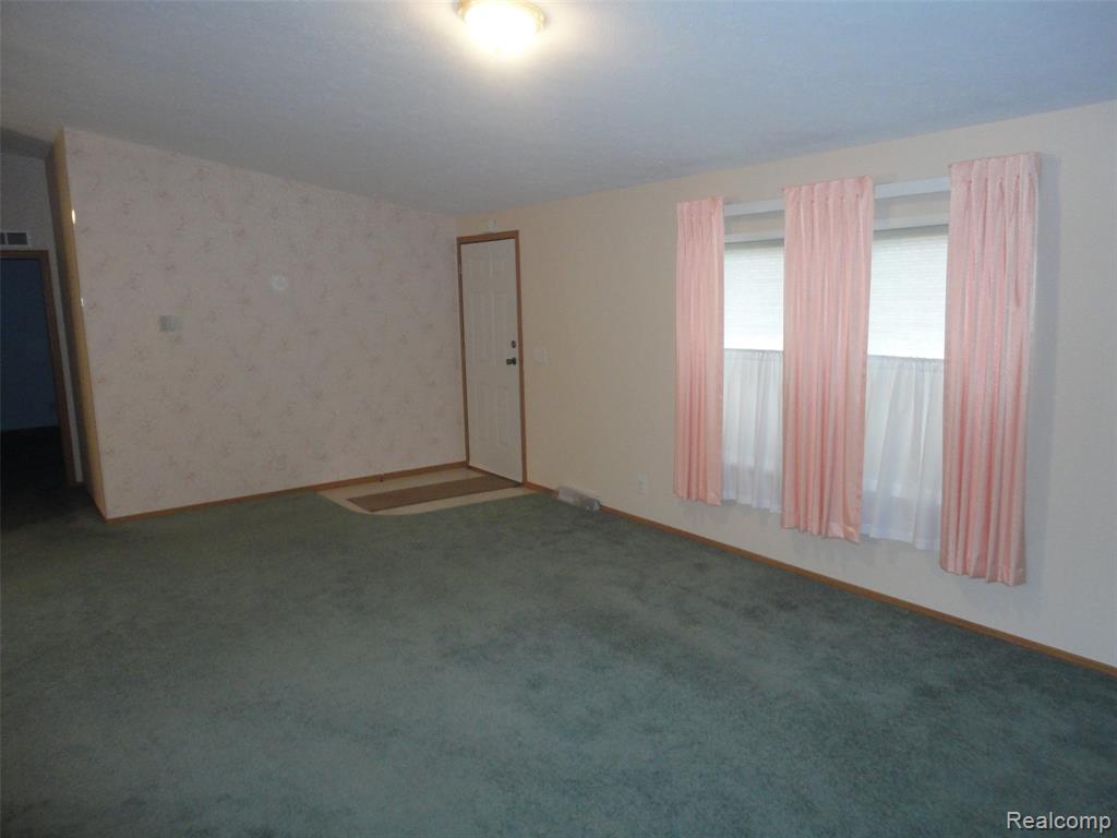 473 Fife, Temperance, MI 48182 — Photo 11