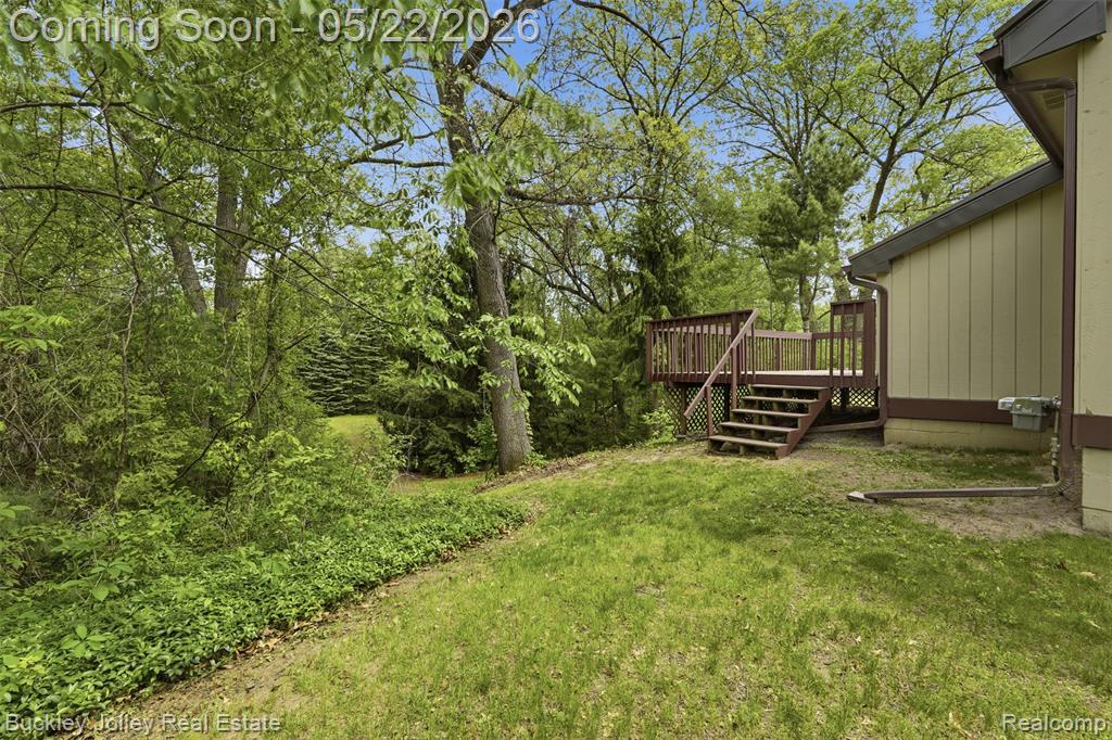 9255 Evergreen Road, Brighton, MI 48116 — Photo 23
