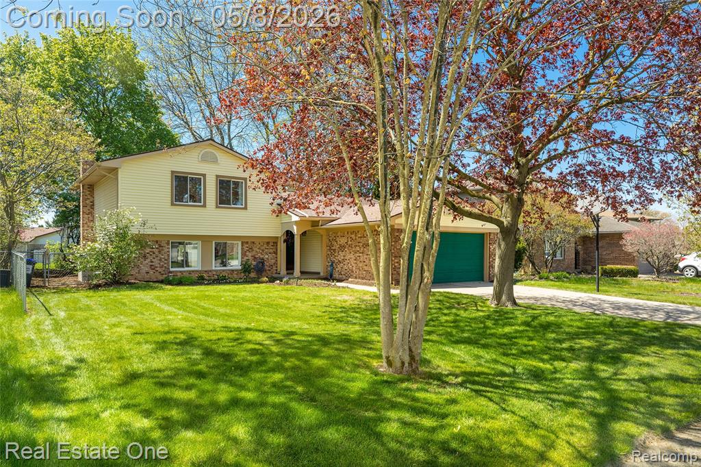 4749 Parkridge Drive, Waterford, MI 48329 — Photo 34