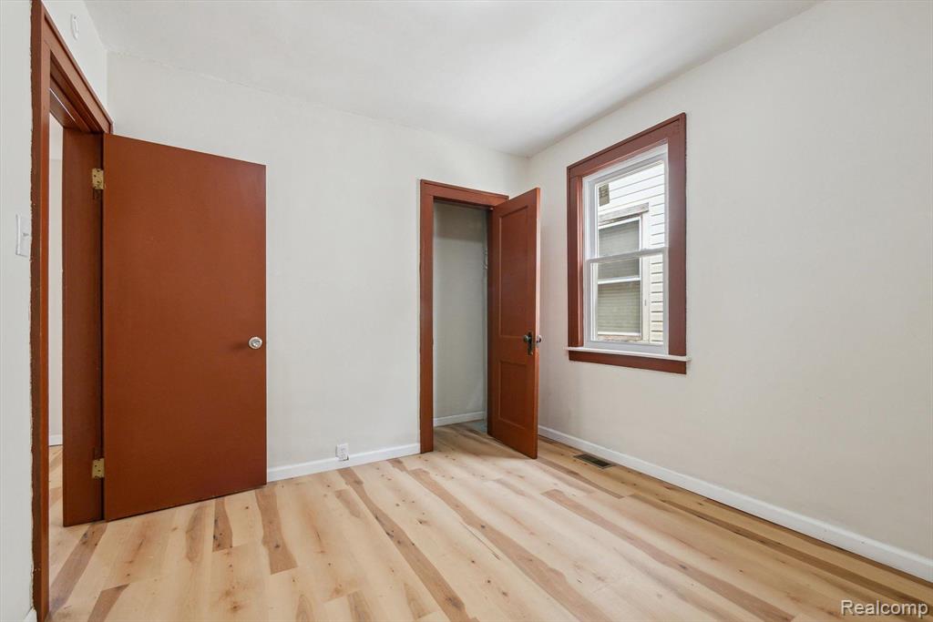 5014 BELMONT Street, Hamtramck, MI 48212 — Photo 16