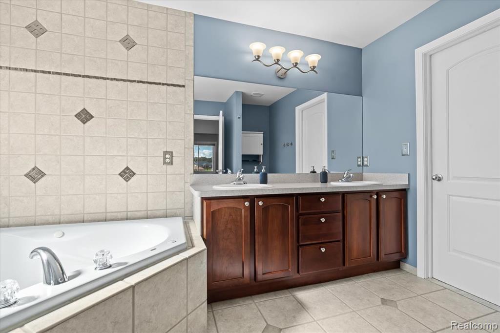 51412 Mauro Lane, Macomb, MI 48042 — Photo 21