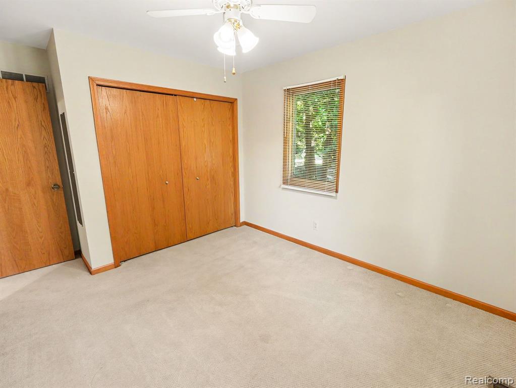 415 Bennington Court, Saline, MI 48176 — Photo 17