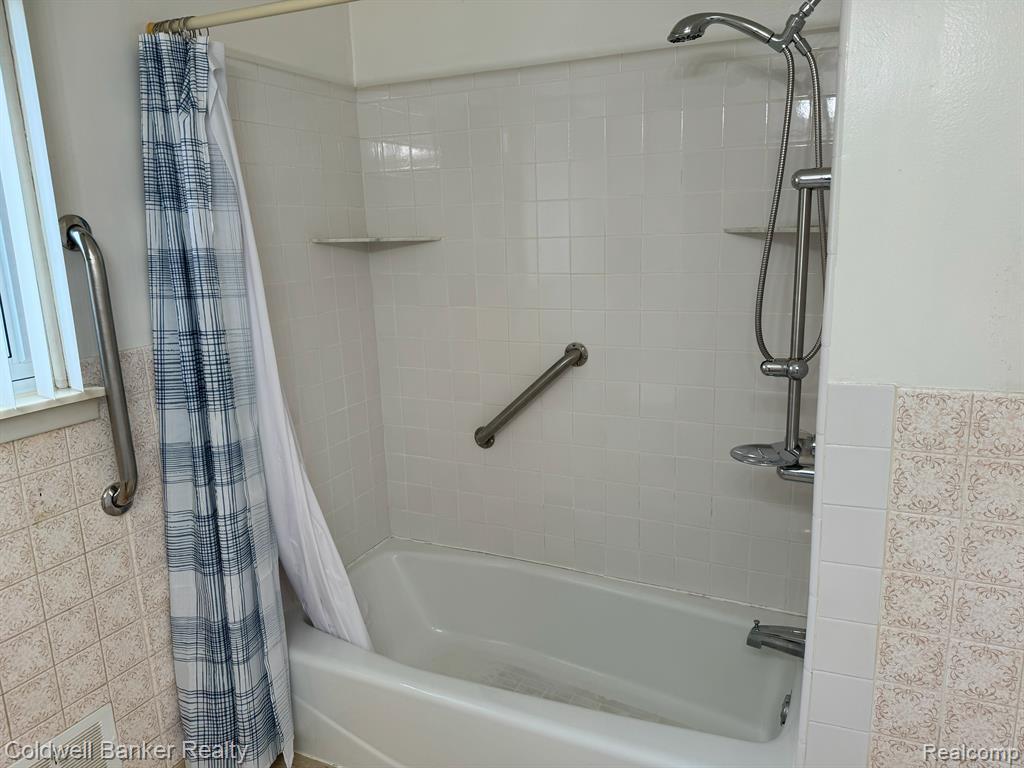 29028 MANCHESTER Street, Westland, MI — Photo 10