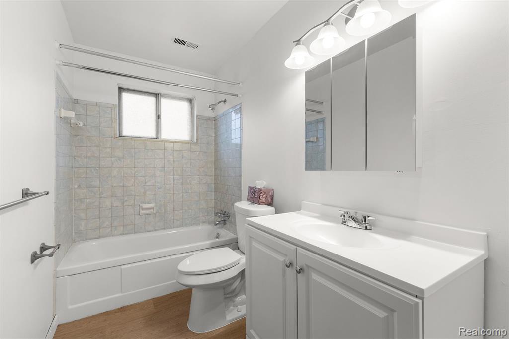 4921 GERTRUDE Street, Dearborn Heights, MI 48125 — Photo 23