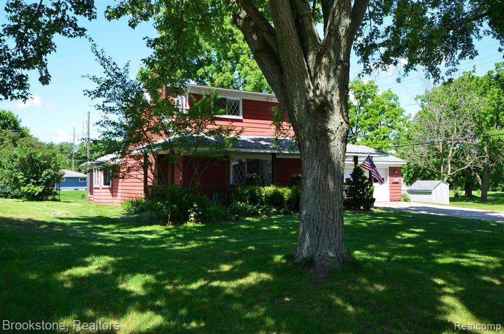5465 WINELL Street, Clarkston, MI — Photo 2