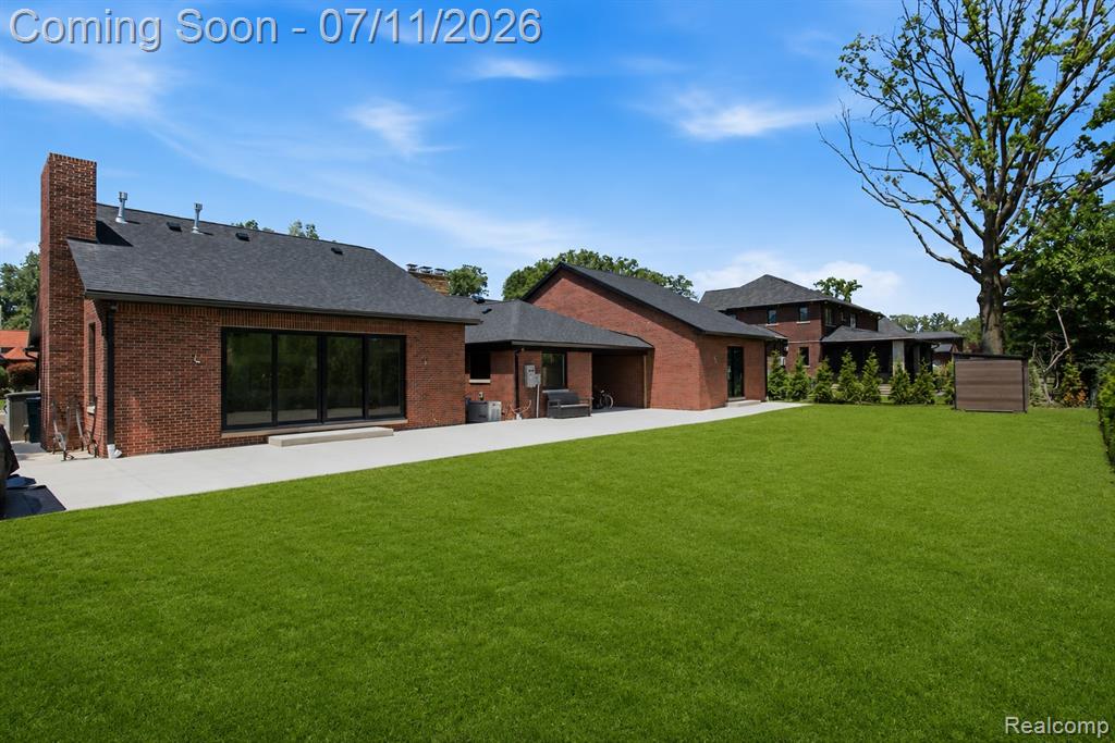 600 WOODCREST Drive, Dearborn, MI 48124 — Photo 53